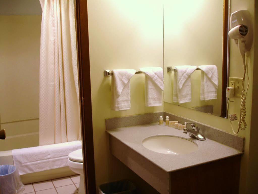 Royal Inn Hudson I-94 Esterno foto